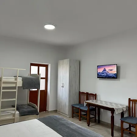 Davide'S Guesthouse Vlore Exterior photo